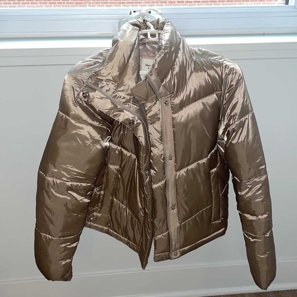 2021 Abercrombie Puffer